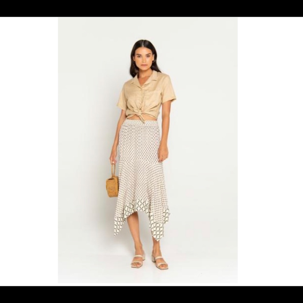Tina Shirt Taupe organic made in Bali